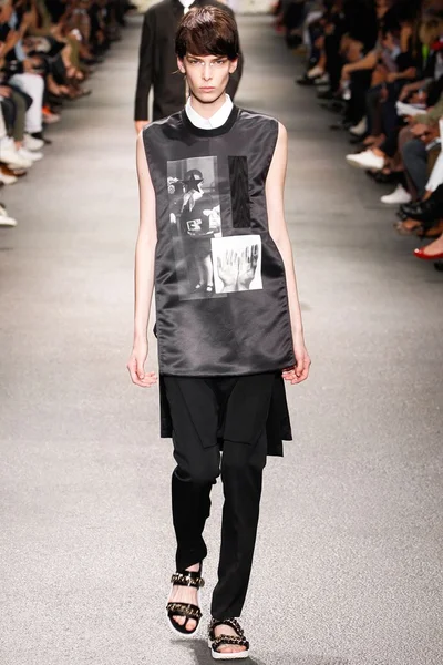 Look 53